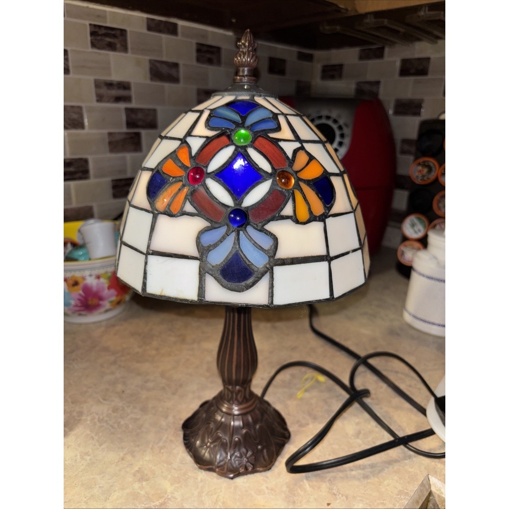 Tiffany Style Stained Glass Shade Corded Electric Small Desk Lamp or bedside